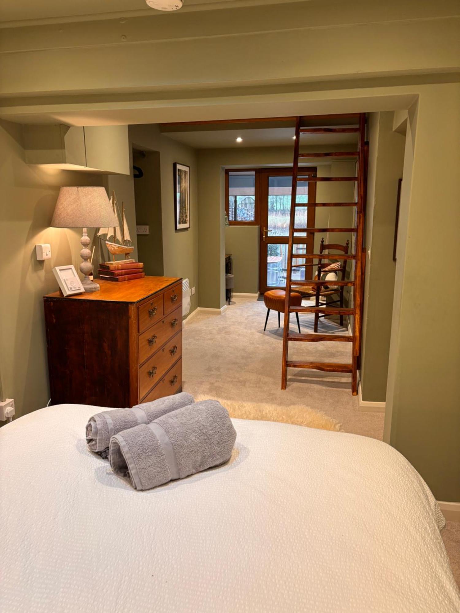 Viaduct River View & Outdoor Bath - Couples Retreat Calstock Экстерьер фото