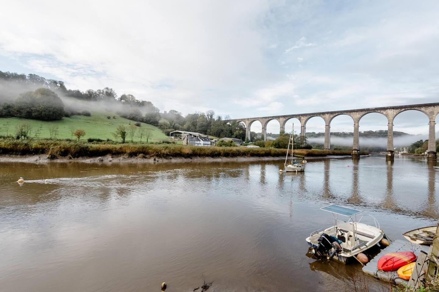Viaduct River View & Outdoor Bath - Couples Retreat Calstock Экстерьер фото